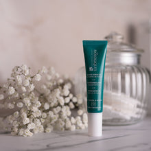 Laden Sie das Bild in den Galerie-Viewer, Wunderbalsam Tube - Naturkonzentrat - 15 mL
